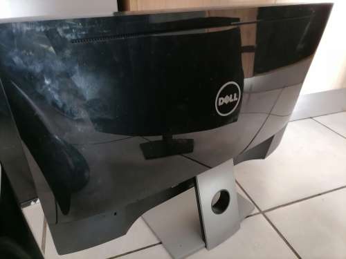 *MONTHEND CLEARANCE*LOT OF FAULTY 22/24/27 INCH SCREENS*SOLD AS IS*ONE WORKS*READ AD