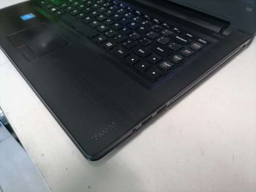 *FREE FREIGHT FRIDAY*LENOVO IDEAPAD 300, TURNS ON, NEEDS PROGRAMM, HINGE DAMAGED*AS PER AD**