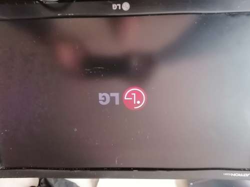 *MONTH END MADNESS*LOT OF 4 X PC SCREENS+2 X VGA CONVERTERS*ONE BID FOR ALL*WORKING**