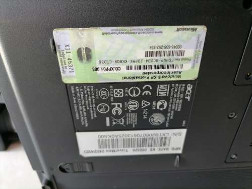 *SPRING CLEARANCE** ACER TRAEL MATE 2420 LAPTOP WITH POWER SUPPLY*WORKING**