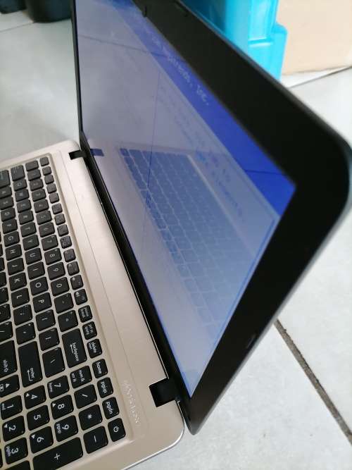 *HERITAGE DEAL*I3 ASUS X540L LAPTOP,EXCELLENT CONDITION *POWERS ON** SOLD AS IS*READ AD*