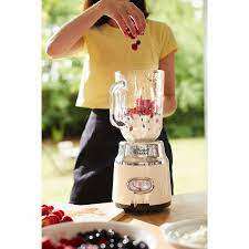 **SUMMER SALE**BEAUTIFULL BRAND NEW RUSSELL HOBBS RETRO VINTAGE CREAM JUG BLENDER*R1300 RETAIL*