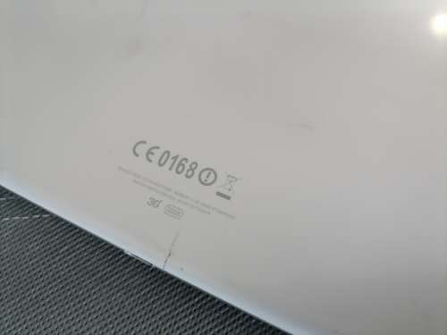 *STARTING @R1 NO RESERVE*USED SAMSUNG TAB 3 GT-P5200 3G/WIFI 10INCH TABLET WITH POUCH**