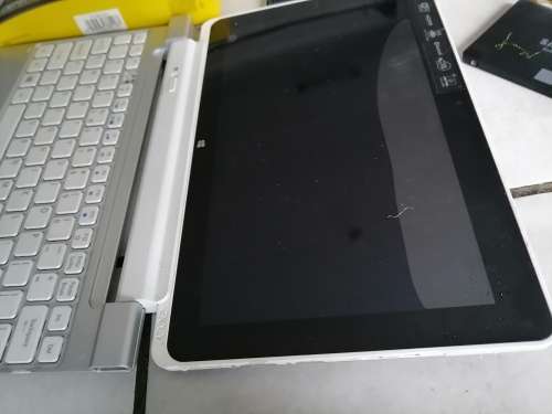 ***BULK LOT OF ELECTRONICS**ACER TABLET, 120GB SSD,WATCHES,IPAD,CCTV CAMERA,2 WAY RADIO *SOLD AS IS