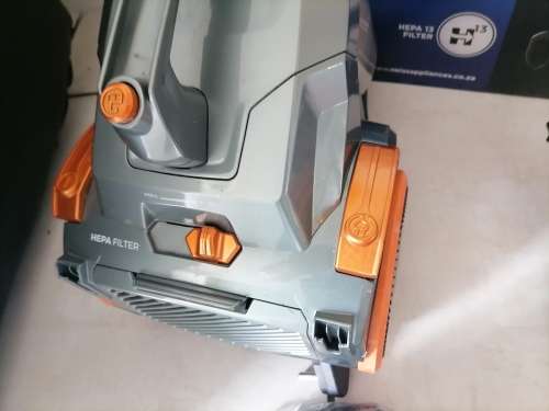 **USED SWISS ROBUSTER VACUUM CLEANERSVAC ROB2200 IN BOX WITH ATTACHMENTS*R2600 NEW PRICE*