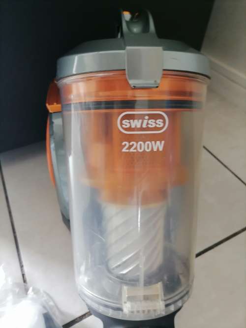 **USED SWISS ROBUSTER VACUUM CLEANERSVAC ROB2200 IN BOX WITH ATTACHMENTS*R2600 NEW PRICE*