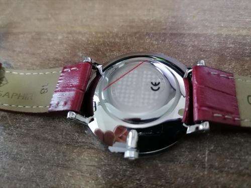 *ONCE OFF DEAL**BRAND NEW JACQUES LEMANS ALPHA SAPHIR Crystals Red Leather.390*R1500 RETAIL
