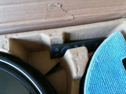 *DEMO 360 ROBOT VACUUM/MOP C50 IN BOX WITH ATTACHMENTS AND CHARGING HUB/REMOTE*R3000 RETAIL