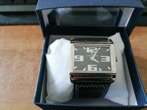 *WEEKEND SPECIAL*BRAND NEW UNISEX JACQUES Alpha Saphir 219A WATCH IN BOX*R900 RETAIL