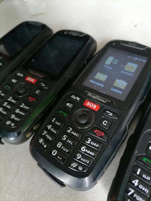 *BLACK FRIDAY DEAL*FREE FREIGHT*LOT OF 4X USED RUG GEAR RG310 COMMERCIAL RADIO/ PHONES*R3500 EACH*