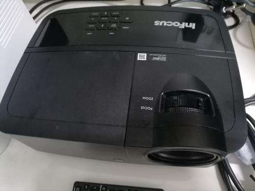 **BLACK FRIDAY*FREE FREIGHT*INFOCUS 3D READY IN114 PROJECTOR WITH REMOTE*ONLY 165HRS*R7000 IN STORE*