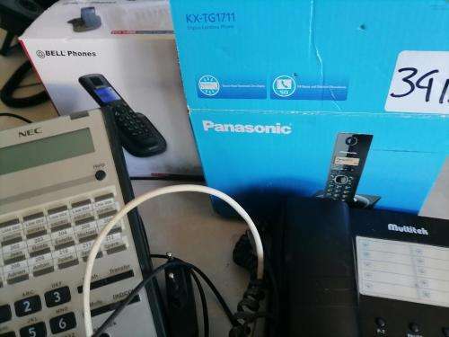 *COMPANY LIQUIDATION ITEMS*BULK LOT OF CORDLESS PHONE,SWITCH BOARD PHONES,INTERCOM, CHARGERS**