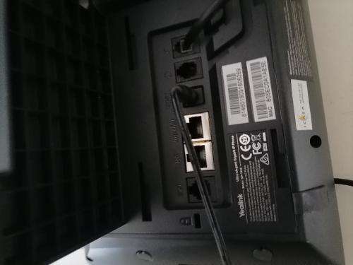 *COMPANY LIQUIDATION*SET OF YEALINK IP CORDLESS PHONES+YEALINK CONFERENCE PHONE*OVER R7000 VALUE**