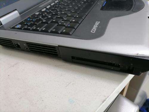 **COMPAQ PRESARIO 2500 WITH WIFI CARD,DISKS,POWER SUPPLY,BAG*OLD BUT WORKING AND BATTERY GOOD+SPARE*