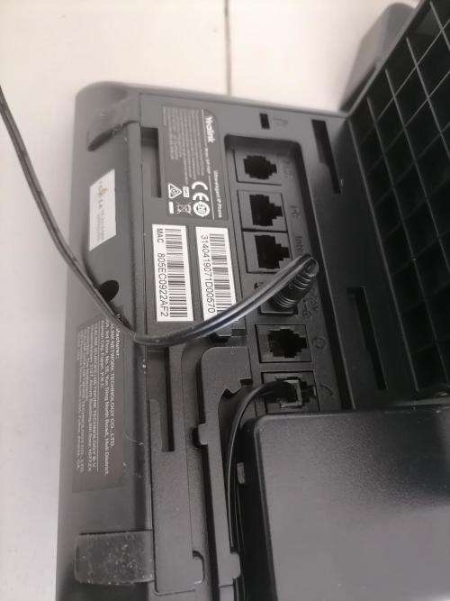 *COMPANY LIQUIDATION*SET OF YEALINK IP CORDLESS PHONES+YEALINK IP PHONE*ONE BID FOR ALL**