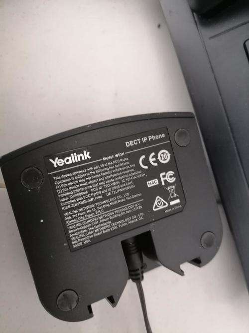 *COMPANY LIQUIDATION*SET OF YEALINK IP CORDLESS PHONES+YEALINK IP PHONE*ONE BID FOR ALL**