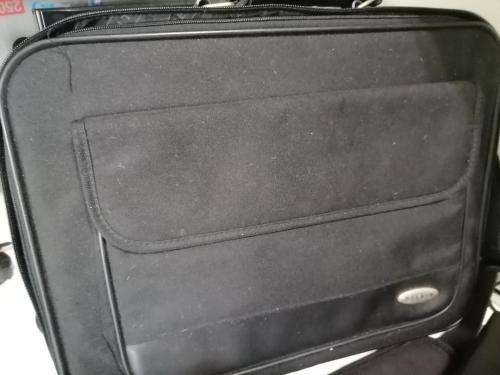 *DEMO PROLINE V146RT LAPTOP*64GB SSD,4GB RAM,W 10,EXCELLENT CONDITION,CHARGER*FREE LAPTOP BAG*