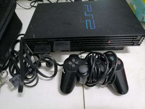 **PREOWNED SONY PLAYSTATION 2 WITH REMOTE, MEMORY CARD+GRAND TURISMO GAME*WORKS PERFECT**