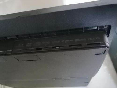 ***SONY PLAYSTATION 3 WITH 3 WIRELESS REMOTES*ONE GAME,CABLES ETC*REQUIRES SOFTWARE UPDATE**