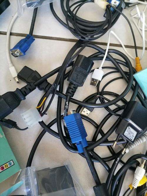 *YEAR END CLEARANCE**BULK LOT OF ORIGINAL LAPTOP CHARGERS,NEW INK CARTRIDGES,CABLES ETC ETC**