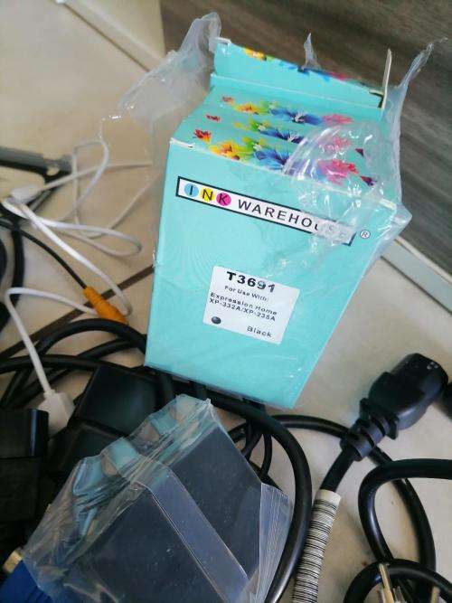 *YEAR END CLEARANCE**BULK LOT OF ORIGINAL LAPTOP CHARGERS,NEW INK CARTRIDGES,CABLES ETC ETC**