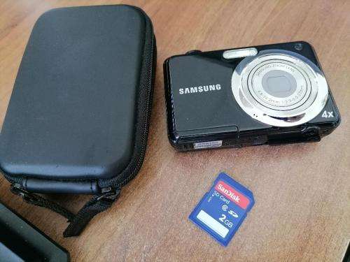 **WEEKENED SPECIAL*SAMSUNG ES13 DIGITAL CAMERA IN CARRY CASE AND MEMORY CARD*NOT TESTED*