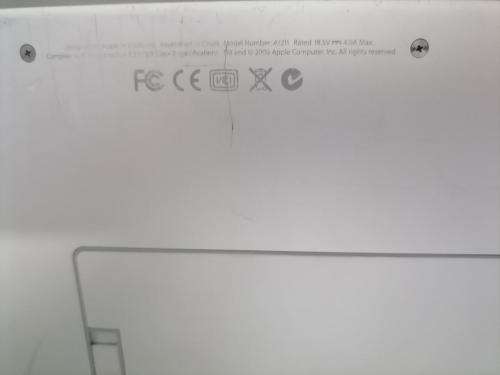 *STARTING@R1*APPLE MACBOOK A12111 LAPTOP*POWERS ON*OPERTING SYSTEM ERROR*SOLD AS IS**