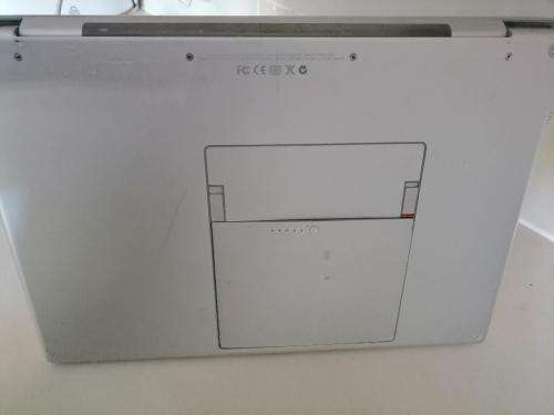 *STARTING@R1*APPLE MACBOOK A12111 LAPTOP*POWERS ON*OPERTING SYSTEM ERROR*SOLD AS IS**