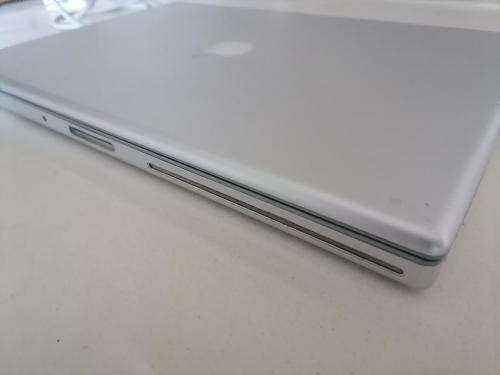 *STARTING@R1*APPLE MACBOOK A12111 LAPTOP*POWERS ON*OPERTING SYSTEM ERROR*SOLD AS IS**