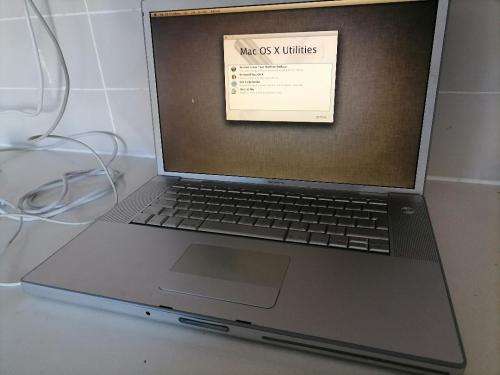 *STARTING@R1*APPLE MACBOOK A12111 LAPTOP*POWERS ON*OPERTING SYSTEM ERROR*SOLD AS IS**