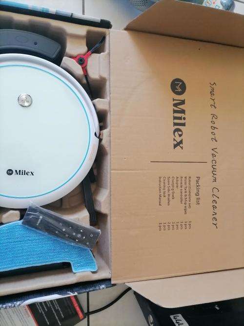 *NEW CONDITION MILEX INTELLIVAC ROBOT 3IN1 VAC,MOP,SWEEP, REMOTE,DOCK STATION ETC+ BOX*R6000 RETAIL