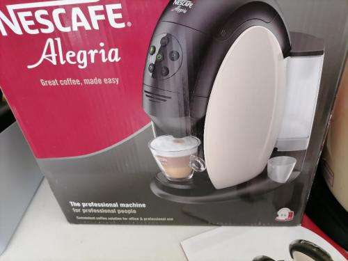*VALENTINES DEAL*PRE OWNED NESCAFE ALEGRIA BARISTA COFFEE MACHINE*WAS OVER R8000 NEW**