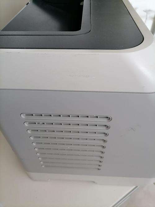 **LIQUIDATION ITEM*HP 1600 COLOR LAZERJET PRINTER WITH TONERS*PRINTS EXCELLENT QUALITY*