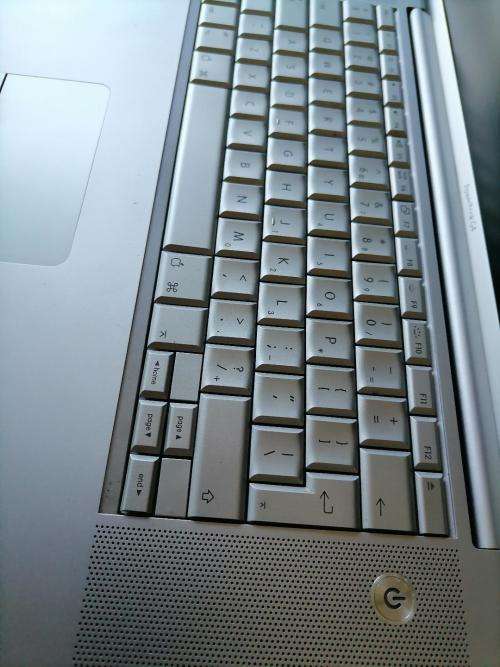 *PAYDAY  DEALS**APPLE POWERBOOK G4 A1107 17` LAPTOP, EXCELLENT CONDITION*LINED ON SCREEN**