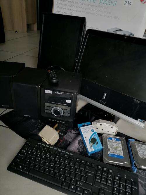 *BULK LOT OF ELECTRONICS*MSI ALL IN 1 PC,JVC TV,TELEFUNKEN SYSTEM,BT RECIEVER,2 XHDD,KEYBRD/MSE ETC*