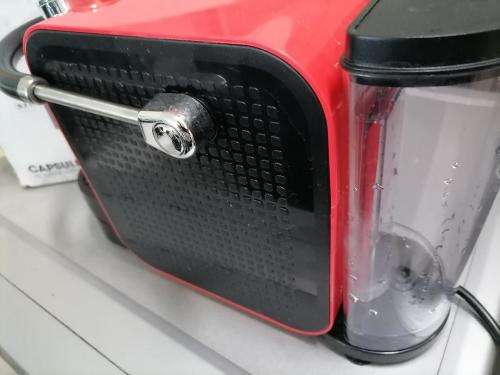 *EASTER SPECIAL*DEMO HISENSE COFFE CAPSULE MACHINE*AWESOME RED COLOR*R2500 IN STORE**