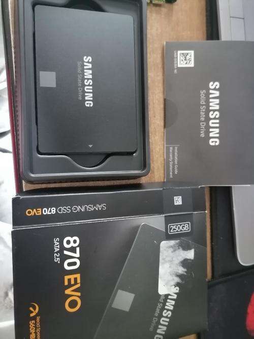 **EASTER SPECIAL*BRAND NEW SAMSUNG 870 EVO 250GB SSD SATA 2.5` IN BOX*