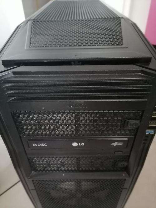 *EASTER SPECIAL*GAMING PC BOX*8GB RAM,I5 4TH GEN CPU,GAINWARD GGX570 GRAFIX CARD**