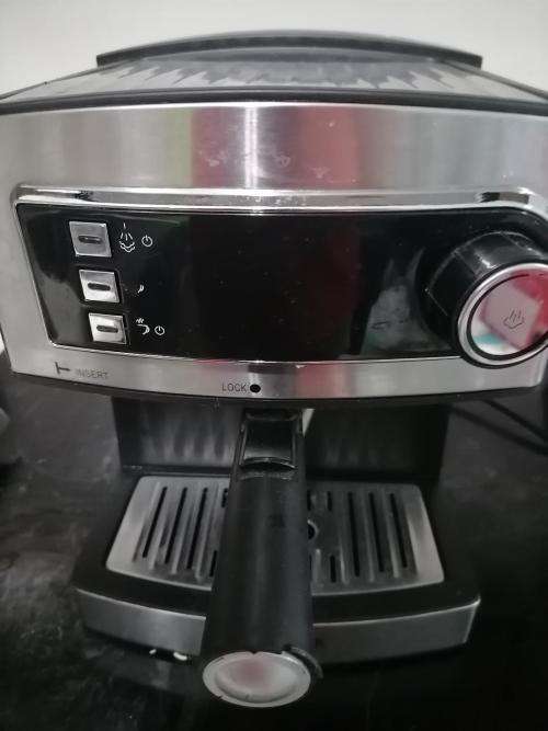 *EASTER SPECIAL*KAMBROOK SBCS494 COFFEE MACHINE*POWERS ON LEAKING WATER**READ AD**