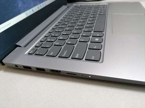 *MONTH END DEALS*LENOVO IDEAPAD 1 N4020 LAPTOP IN BOX WITH ORIGINAL CHARGER*R5000 IN STORE*