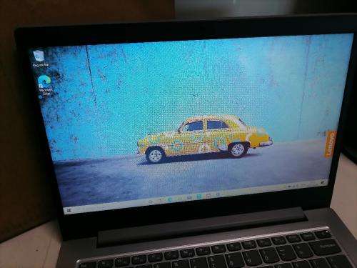 *MONTH END DEALS*LENOVO IDEAPAD 1 N4020 LAPTOP IN BOX WITH ORIGINAL CHARGER*R5000 IN STORE*