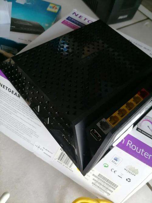 *EASTER SPECIAL*BULK LOT OF WIFI ROUTERS,RANGE EXTENDERS,SMOKE DETECTORS*ONE BID FOR ALL*OVER R4000