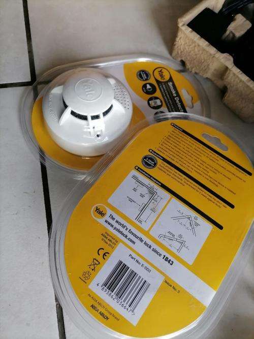 *EASTER SPECIAL*BULK LOT OF WIFI ROUTERS,RANGE EXTENDERS,SMOKE DETECTORS*ONE BID FOR ALL*OVER R4000