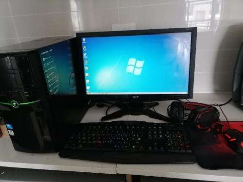 *MONTH END DEALS*COMPLETE DESKTOP PC WITH SCREEN,GAMING LED KEYBOARD,MOUSE,HEADSET**