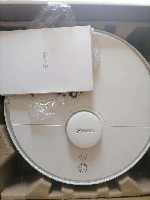 *MONTH END DEALS*LIKE NEW 360 S5 ROBOT WIFI VACUUM IN BOX WITH CHARGING DOC*OVER R5000 ON BOBSHOP**