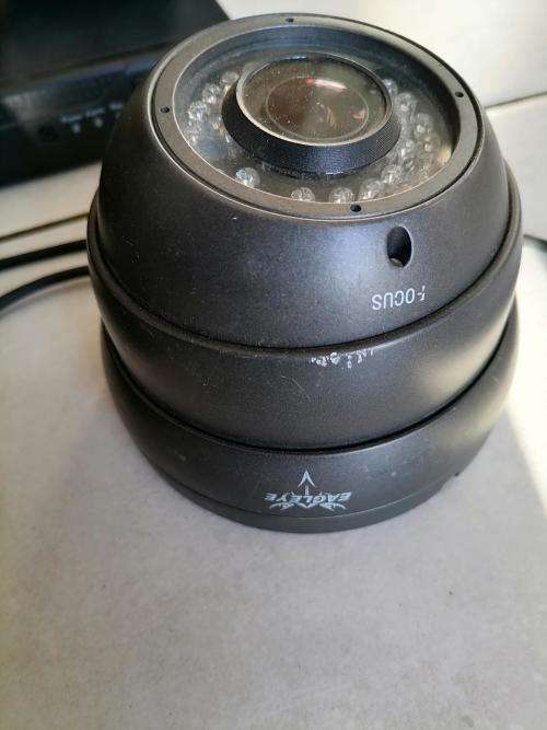 *MONTH END DEALS*CCTV SYSTEM*4CH DVR TB HDD+LINEVISION COLOUR CCD+2XEAGLEYE DOME*UNTESTED**
