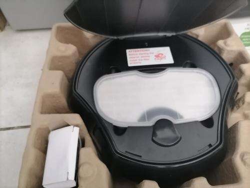 *EASTER SPECIAL**DEMO TAURUS HEXA STRIKER ROBOT VACUUM IN BOX,WITH CHARGER*R2400 NEW**