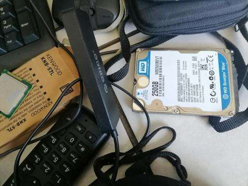 *EASTER SPECIAL**LOT OF ELECTRONICS*APPLE DVD,CAMERAS,HDD,RAM,PHONES,CPU ETC*ONE BID FOR THE LOT*