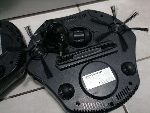 *MID MOMTH DEALS*2 X FAULTY TAURUS ROBOT VACUUM CLEANERS*ONE BID FOR BOTH***