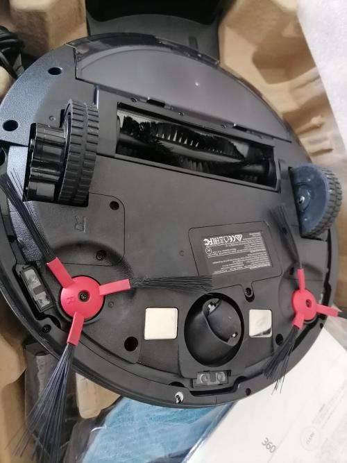 *WEEKEND SPECIAL*DEMO 360 ROBOT VACUUM/MOP C50 WITH MOP/CHARGING HUB/REMOTE*R3000 RETAIL